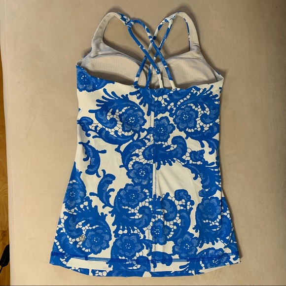 Lululemon strappy back tank with built in bra - Picture 2 of 7